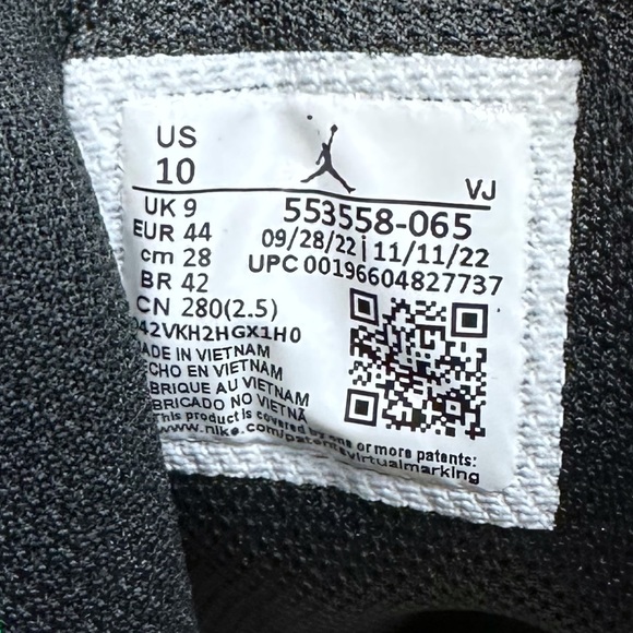 Nike Air Jordan 1 Low Black Lucky Green 553558-065 Pine Toe - Picture 9 of 9